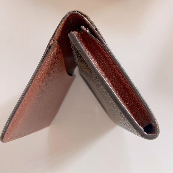 Louis Vuitton Classic Monogram Business Card Holder - Picture 6 of 9